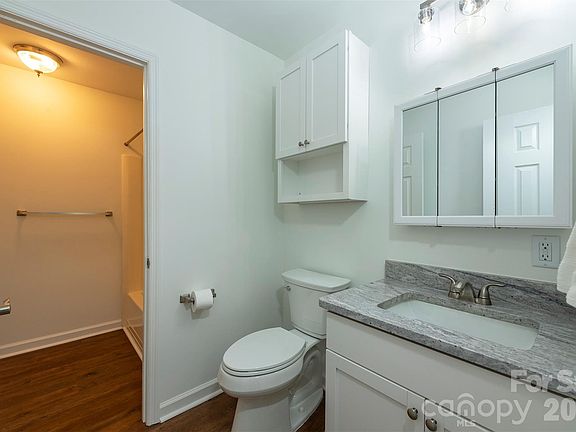 5th image of 129 Colony Dr