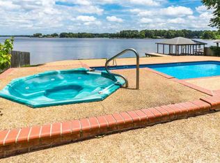 302 Bay Park Dr, Brandon, MS 39047