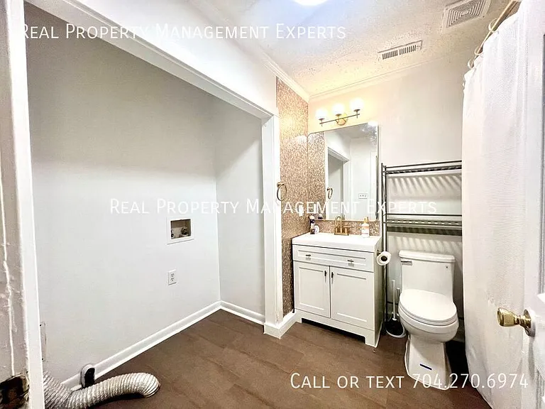 723 Cricketwood Ln — Photo 7
