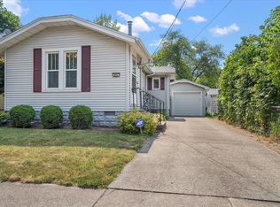 601 Vale St, Bloomington, IL 61701