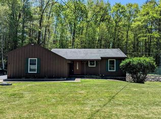 21 Hall Rd, Queensbury, NY 12804