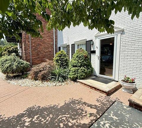 2nd image of 59 Wick Dr