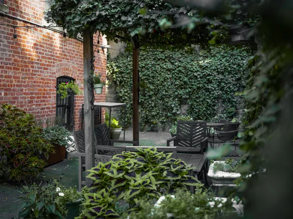 321 West 55th Street image 11 of 12