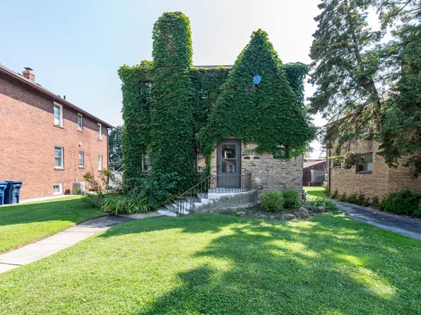 1033 W Atlantic Ave, Waukegan, IL 60085