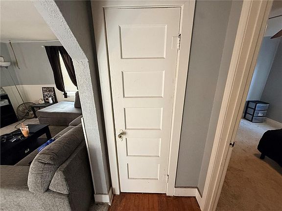 4th image of 114 E Highland Ave