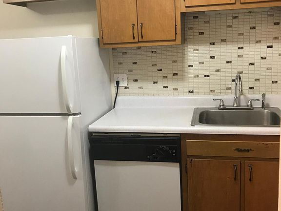 2nd image of 1137 Michigan Ave E APT 24