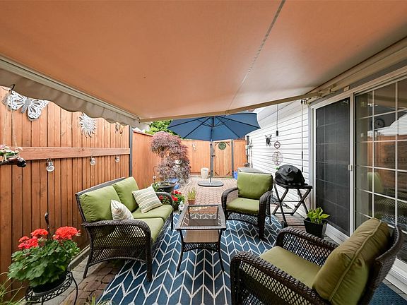 4th image of 128 Camas Ln