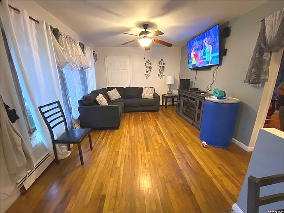 4th image of 45 White St