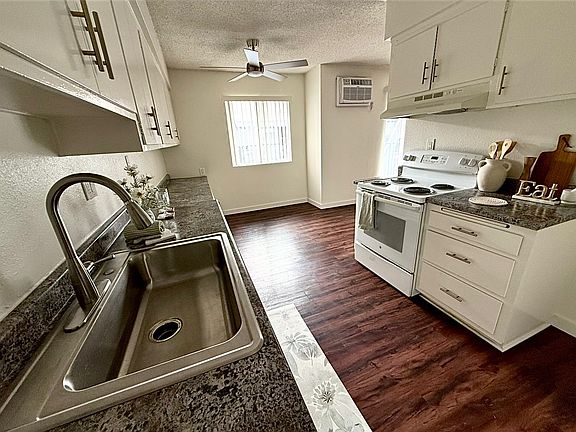 2nd image of 9348 Somerset Blvd APT 1