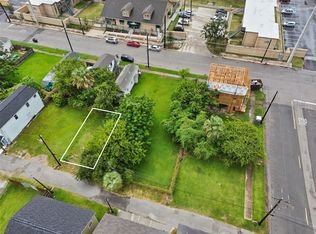 3911 Winnie Rear St, Galveston, TX 77550