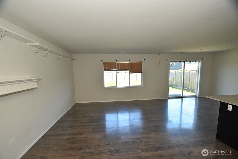 2nd image of 17609 Oak Street