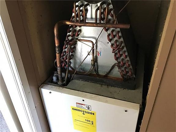 4th image of 112 Green Pastures Dr