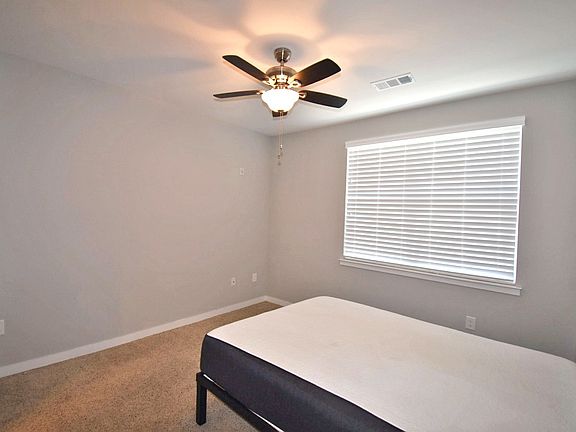 5th image of 1118 Litton Ave APT 204