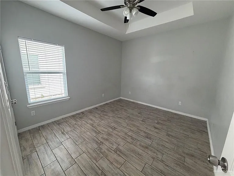 1403 W Heritage Dr #4 — Photo 8