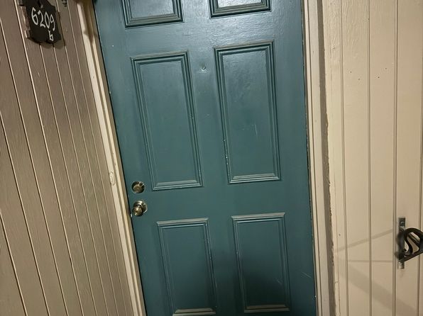 6209 Stornoway Dr N UNIT B