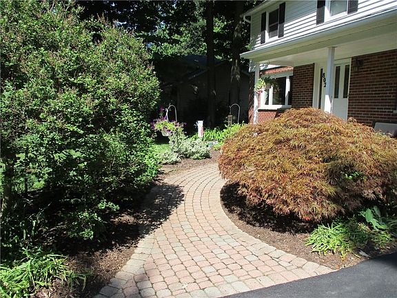 2nd image of 802 John Glenn Blvd