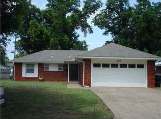2117 Connie Dr, Del City, OK 73115