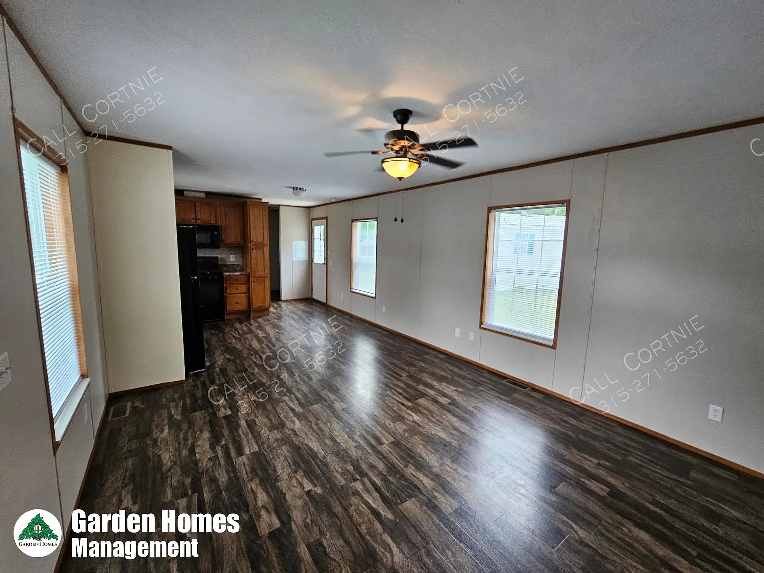 3 bed, 1.5 bath, 924 sqft, $1,425 — Photo 3