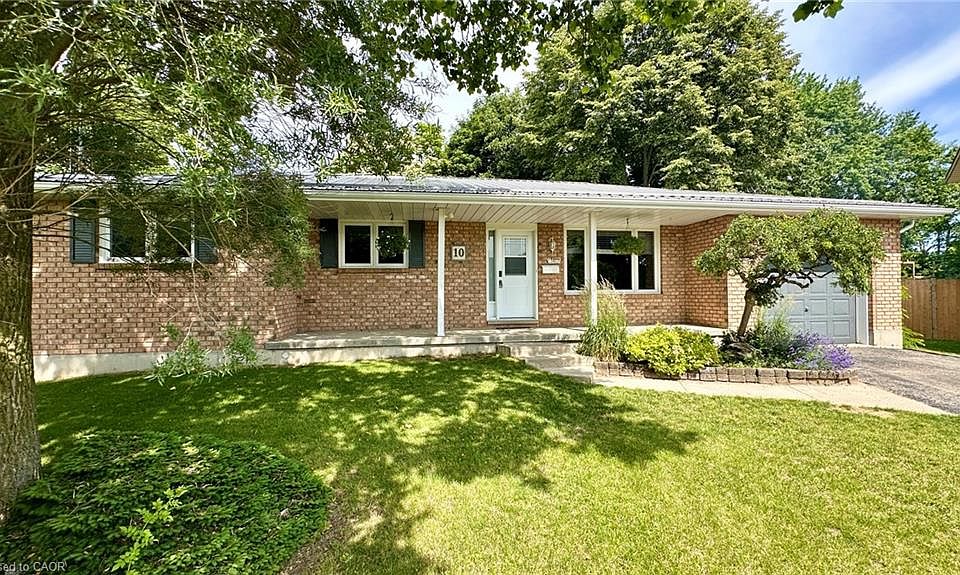 1st image of 10 Baltic Cir