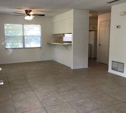 4th image of 2203 Page Ave