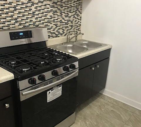 2nd image of 702 E 50th Pl #301