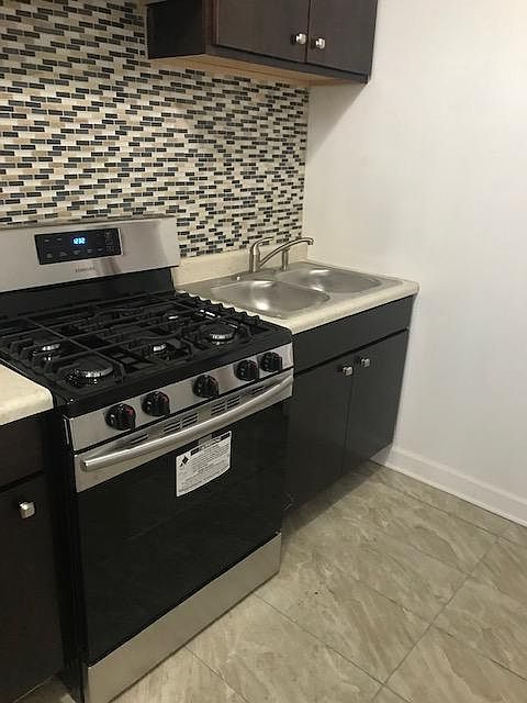 1st image of 702 E 50th Pl #302