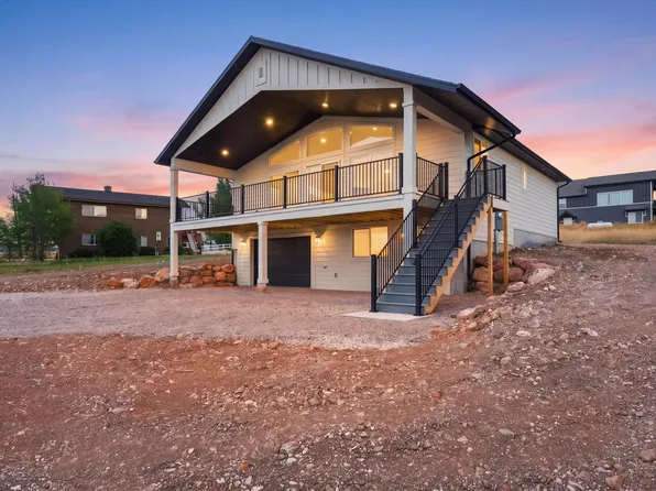 2513 S Country Club Dr, Garden City, UT 84028