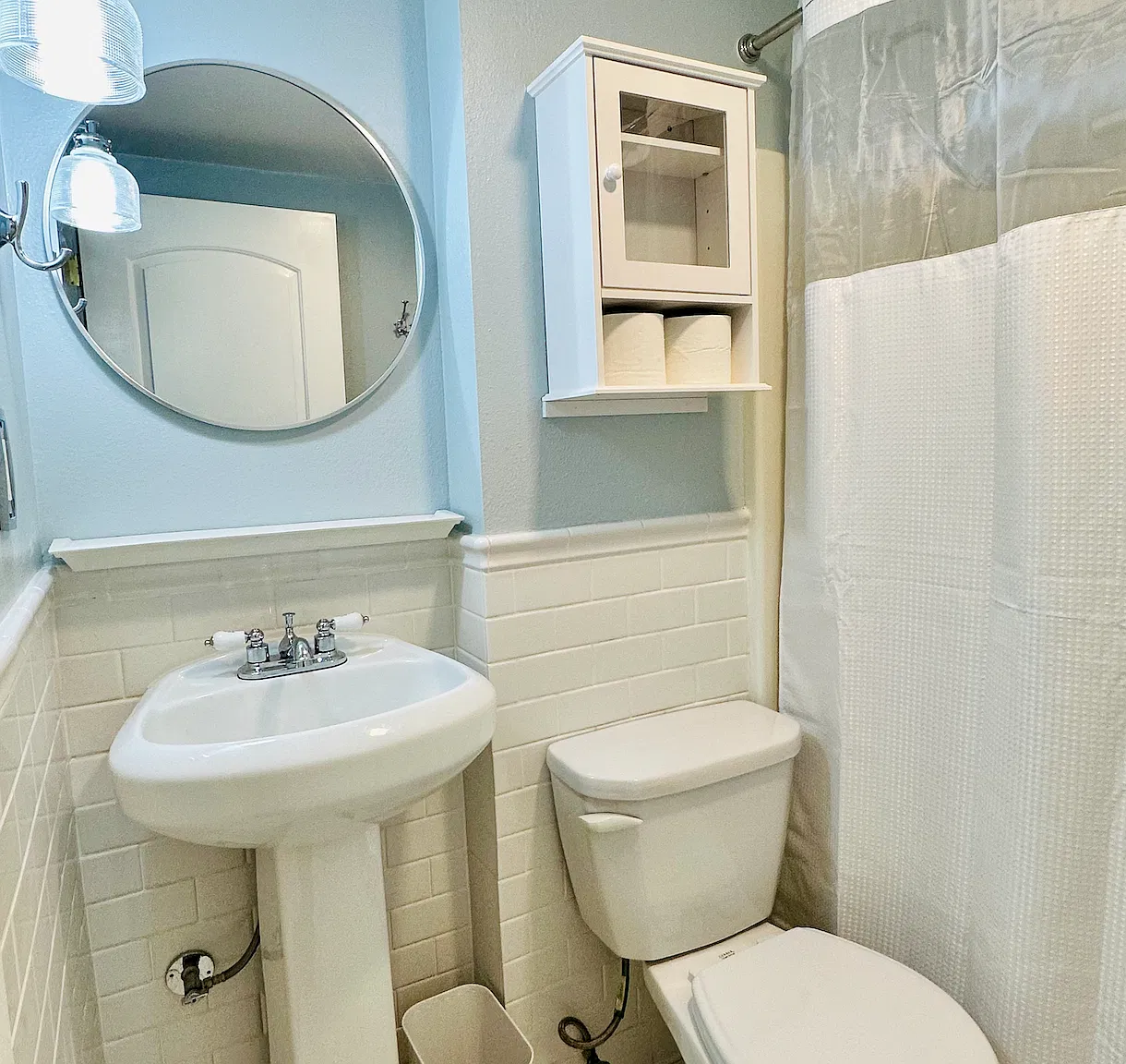 2 bed, 840 sqft, $2,400 — Photo 3