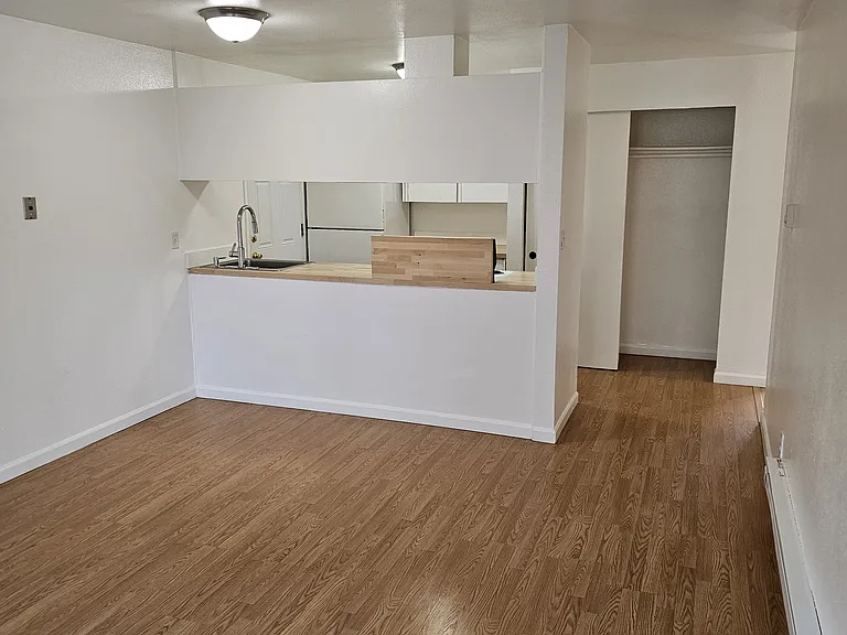 6602 To 6604 Bonniewood Dr SE #6604 — Photo 3