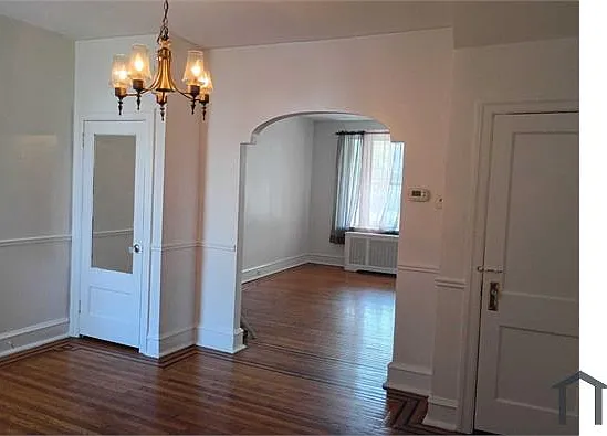 3 bed, 1156 sqft, $2,100 — Photo 3