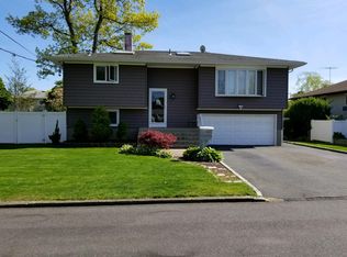 354 Chelsea Ave, West Babylon, NY 11704