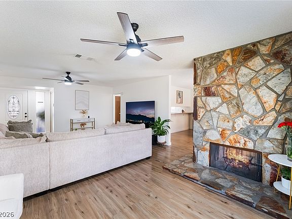 5th image of 100 Breeze Ct