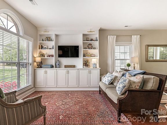 4th image of 9201 Hanworth Trace Dr