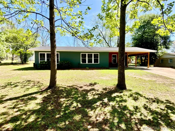 105 Willow Dr, Enterprise, AL 36330
