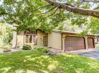 850 Rogers Ct, Eagan, MN 55123