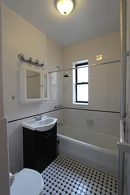 Rented by Aimee Grodanz, LREB | media 22