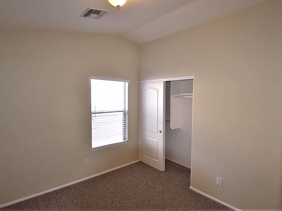 4th image of 5649 W Wood St