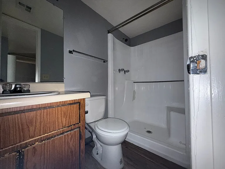2839 E Le Marche Ave #15 — Photo 11