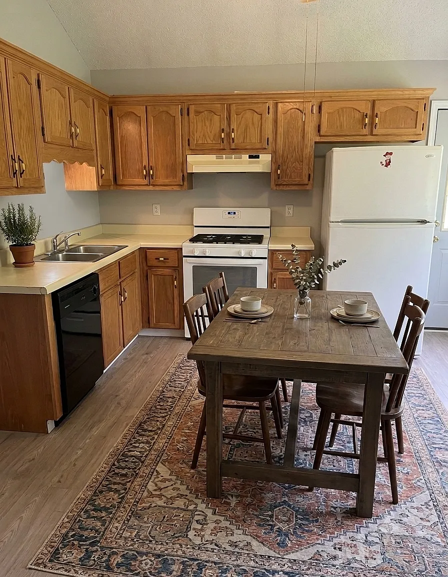 3 bed, 1650 sqft, $1,950 — Photo 4