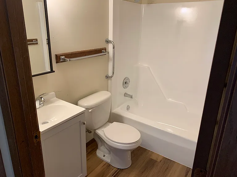 1146 Imperial Cir — Photo 5