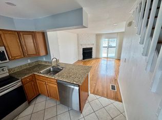 2483 E Nichols Cir, Centennial, CO 80122