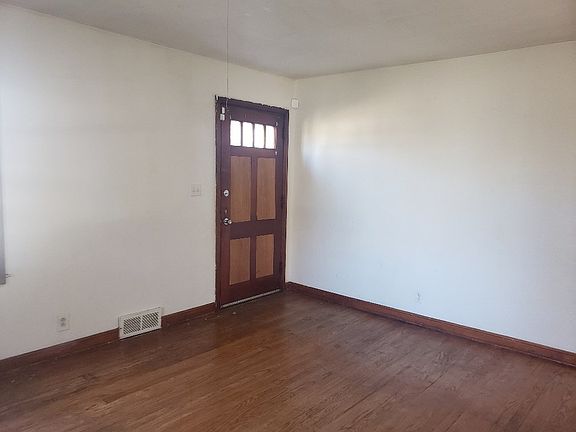 5th image of 1103 S Independence Ave