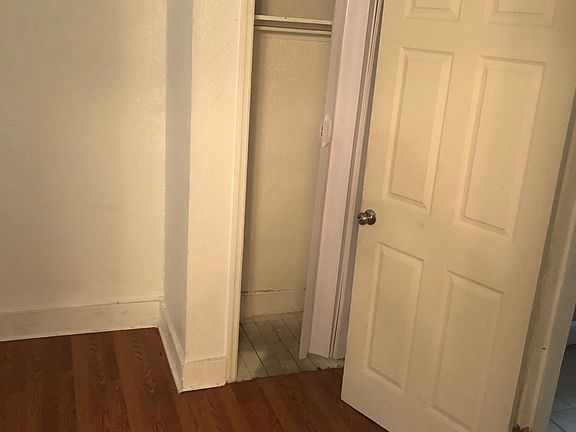 3rd image of 1412 W 24th St