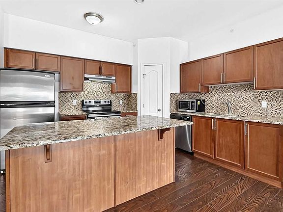 5th image of 4901 E 46th St #403