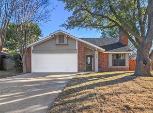 3208 Redwood St, Bedford, TX 76021