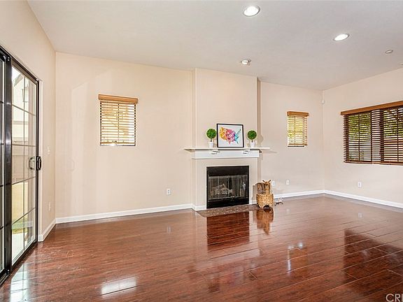 5th image of 9267 N Tobias Ave