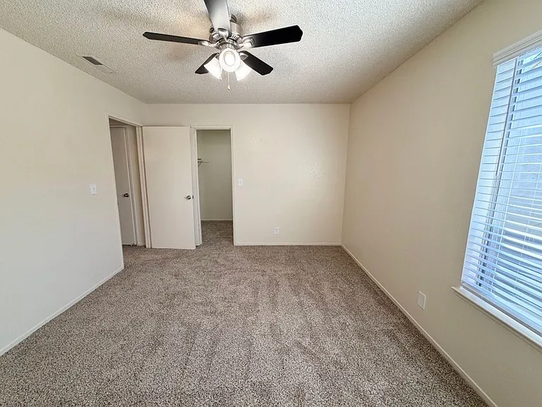 Merit Manor Apartments — Photo 8