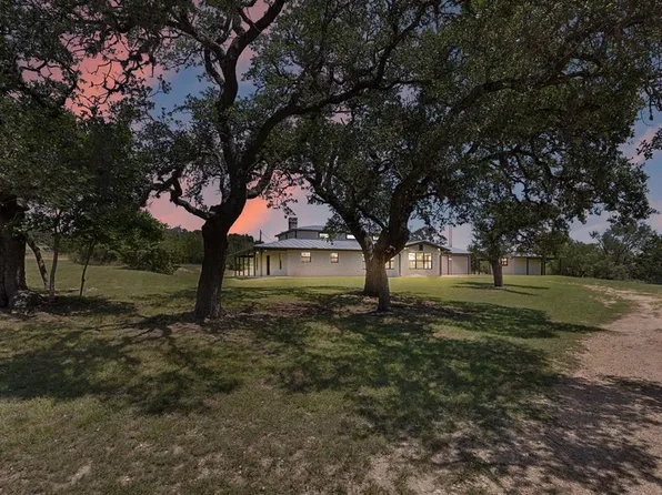 622 Paradise Ranch Rd, Fredericksburg, TX 78624