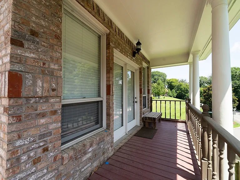 201 Trotwood Mews — Photo 8