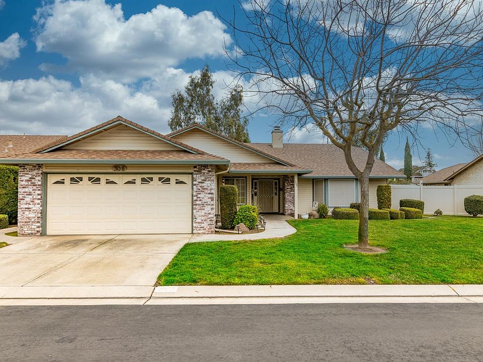 1st image of 306 Garden Circle Dr E